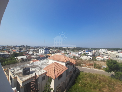 Imagen 4 de 25 de Casa Moderna De 2 Nivelesen Venta Con Terrazas Y Cocina Equipada, Santiago (jpc-221)