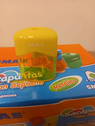 Sacapuntas De Plastico Con Deposito Mae 1 Pieza Color Amarillo