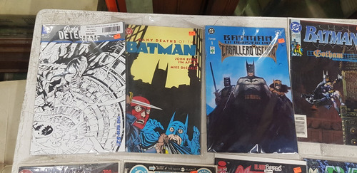 Lote 14 Comics Batman Strangers In Paradise Robin Cyber Lt33