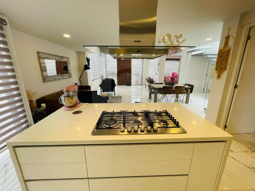 Residencia En Venta En Condado Del Valle, Metepec