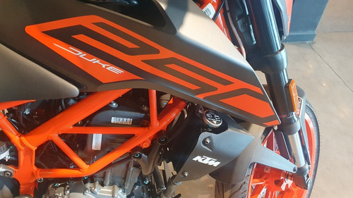 Imagen 7 de 24 de Duke 250 2023 0km Ktm Financiación A Tna 0 % -no Dolar Blue