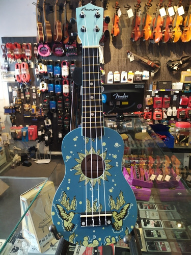 Ukelele Bamboo Diseños Varios !! En Belgrano