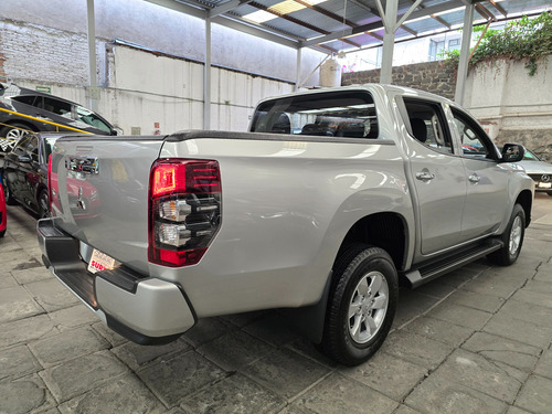 Mitsubishi L200 2.4 Cd Glx 4X2 Mt