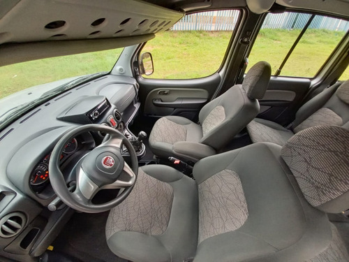 Imagem 11 de 14 de Fiat Doblo