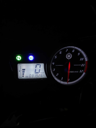 Yamaha R15