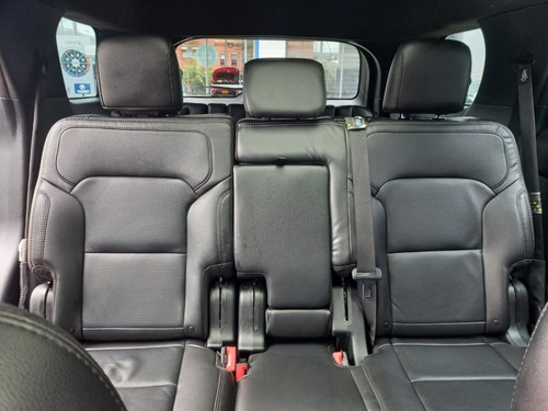 Imagen 9 de 16 de Ford Explorer Limited 7 Pasajeros