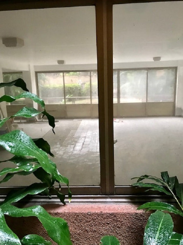 Apartamento Se Vende, 145m2, Los Chorros, Impecable, 3h, 4b., 2 Ptos Estac.