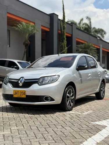 Renault Logan 1.6 Privilege / Intens