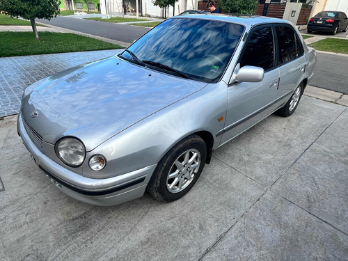 Toyota Corolla 1.6 Gli