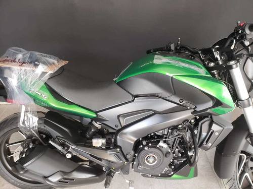 Imagen 5 de 12 de Motofeel Gdl - Bajaj Dominar 400 @motofeelgdl
