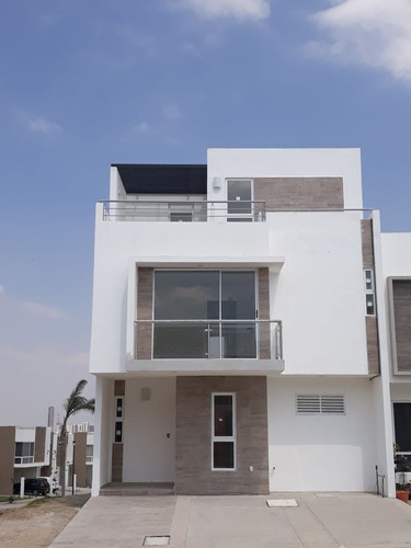 Imagen 1 de 11 de Gran Oportunidad: Hermosa Casa En Lomas De Angelópolis