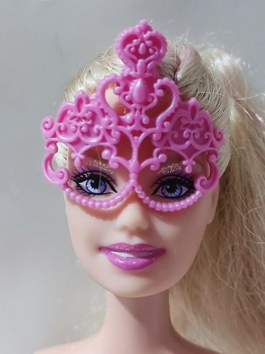 Muñeca Barbie Corinne De Los Tres Mosqueteros, Mattel 1999. (Usado)