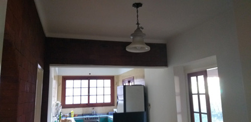 Imagen 19 de 30 de Chalet 4 Ambientes Con Depcia. De Serv.