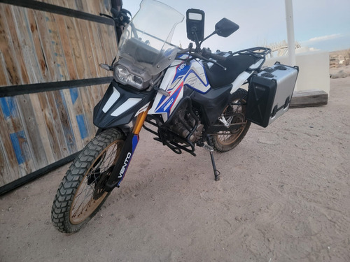 Motocicleta Vento Gt 250 Mod 2022, Incluye Casco