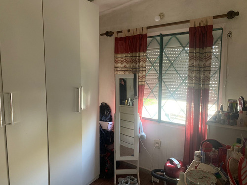 Se Vende Casa, 3 Dormitorios, Con Amplio Terreno, A 1 Cuadra De La Playa, En Lomas De Solymar. Ciudad De La Costa.