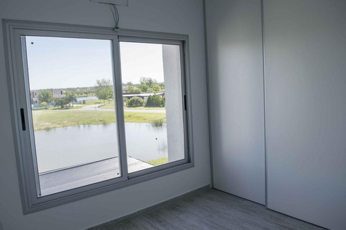 Imagen 14 de 30 de Casa En Venta 3 Ambientes El Cantón Maschwitz