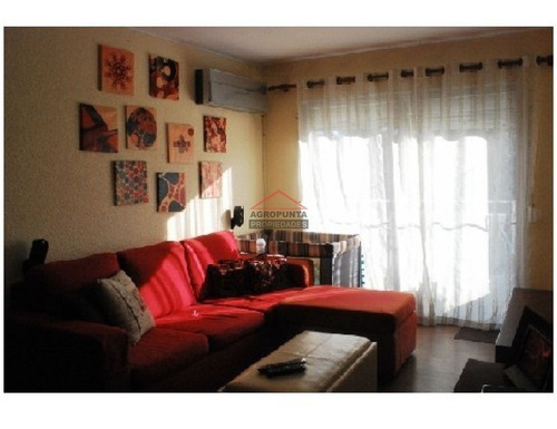 Apartamento En Aidy Grill, 2 Dormitorios *- Ref: 3001