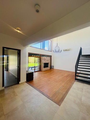 Venta Casa Sobre Lote Al Río En Santa Catalina Villanueva