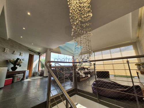 Vendo Fabuloso Ph Impecable Con Terraza Y Vista Los Palos Grandes. Triplex