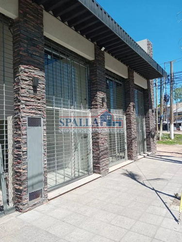 Alquiler Locales - A Estrenar Sobre Calle Saravi En La Lonja - Pilar