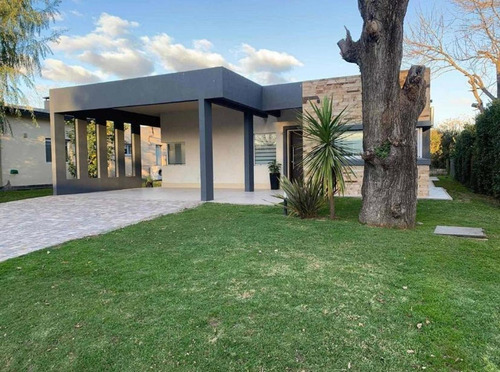 Imagen 2 de 14 de Casa En Venta En Altos De Hudson Ii