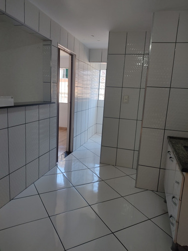 Apartamento Com Garagem 