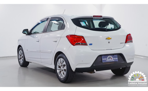 Chevrolet Onix 1.4 MPFI LT 8V FLEX 4P AUTOMÁTICO