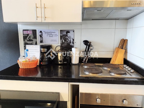 Departamento En Venta De 2 Dorm. En Metro Ecuador