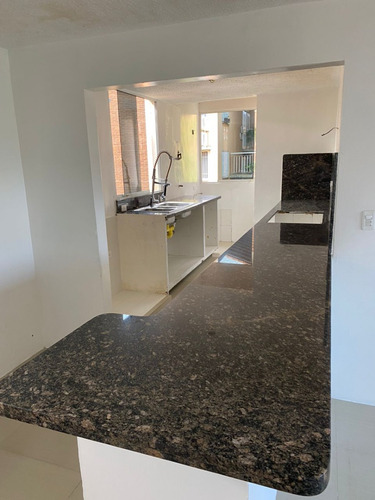 Se Vende Apto En Terrazas Altos De San Pedro 77m2 - 3h/2b/1p