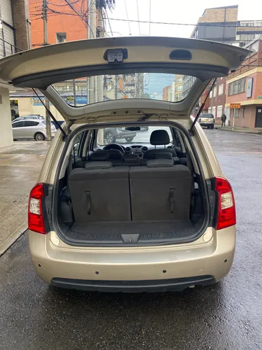 Kia Carens 2.0 Rondo Ex