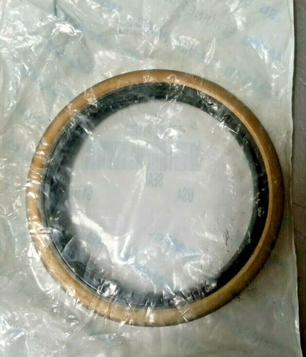 Komatsu 3eb-22-21160a Oil Seal Forklift Ccd