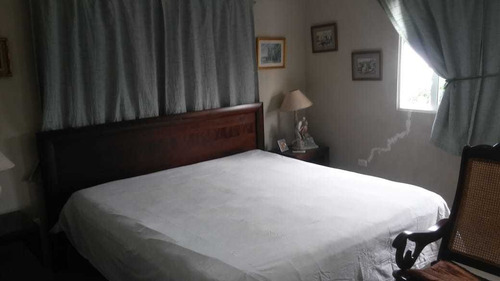 Vendo Apartamento De 3 Habitaciones 4to Piso En El Gala