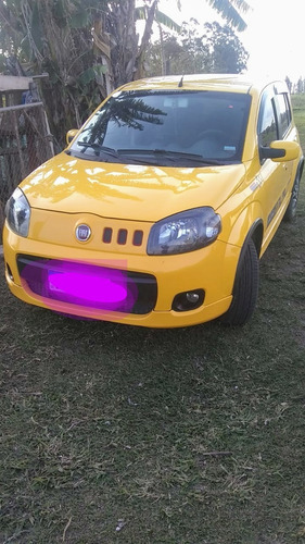 Imagem 1 de 5 de Fiat Uno 2012 1.4 Sporting Flex 5p