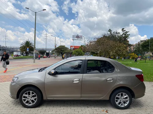 Renault Logan 1.6 Privilege / Intens