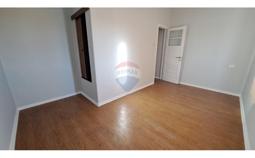 Casa Familiar 3d, 1 Estacionamiento