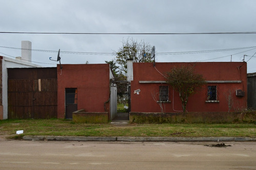 Casa En Sarandi Del Yi, Durazno Canje Por Apto En Montevideo