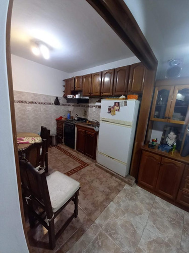 Imagen 13 de 21 de Casa 3 Amb + 2 Departamentos! En Block! Ideal Inversor