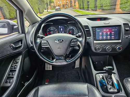 Cerato Pro Sx At 1.6l 2ab Abs Fe