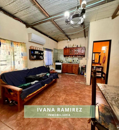 Se Venden Dos Casas Con Local Comercial - Luján
