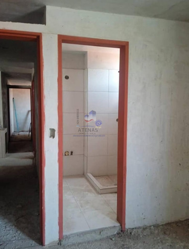Atenas Inmobiliaria, Vende Aptos. Precio Insuperables