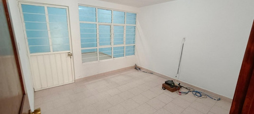En Venta Casa Ubicada En Enrique Añorve 254san Pedro Xalpa,azcapotzalco Con Cercania A Parque Tezozomoc, Av. Gustavo Baz, Hopital General De Zona Imss,dr08