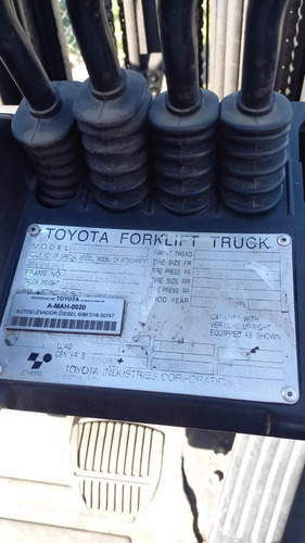 Imagen 5 de 17 de Autoelevador Toyota 62-8fd15 1500kg Torre Triple C/desp
