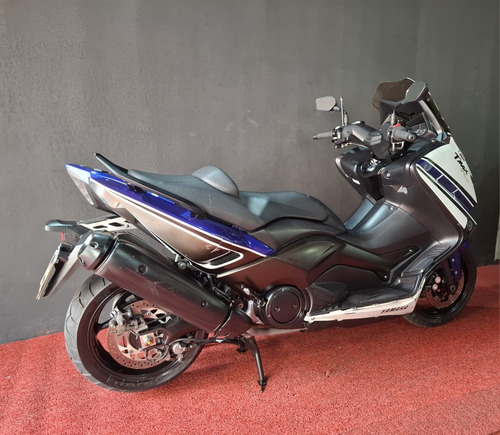 Yamaha T-max