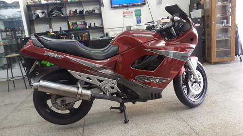 Suzuki Gsx 750 F