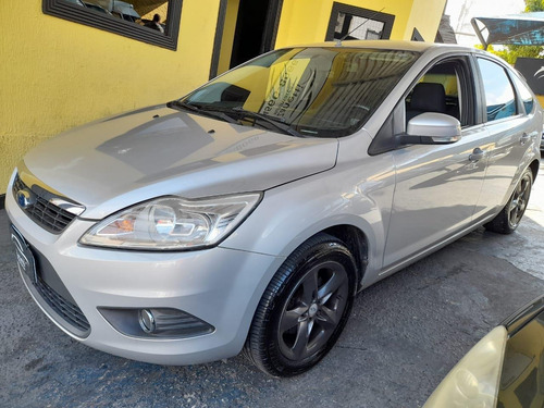 Imagem 3 de 9 de Ford Focus Hatch Focus 1.6 S/se/se Plus Flex 8v/16v 5p Flex
