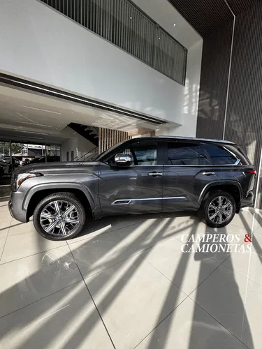 Toyota Sequoia 3.5 V6 Capstone