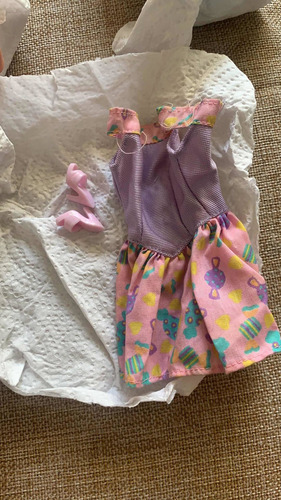 Imagen 3 de 6 de Barbie Lote Conjunto De Ropa Y Zapatos Vintage De Lo 90