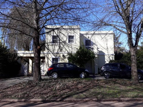 Imagen 2 de 18 de Casa En Venta En Villa Rosa, Pilar, G.b.a. Zona Norte