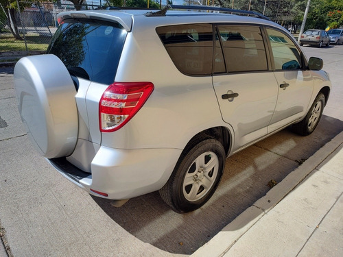 Imagen 6 de 15 de Toyota Rav4 2012 2.5 Base Mt