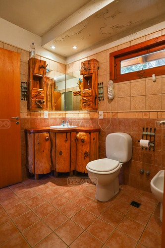 Casa En Venta Ubicado En Lago Gutiérrez, Bariloche, Patagonia